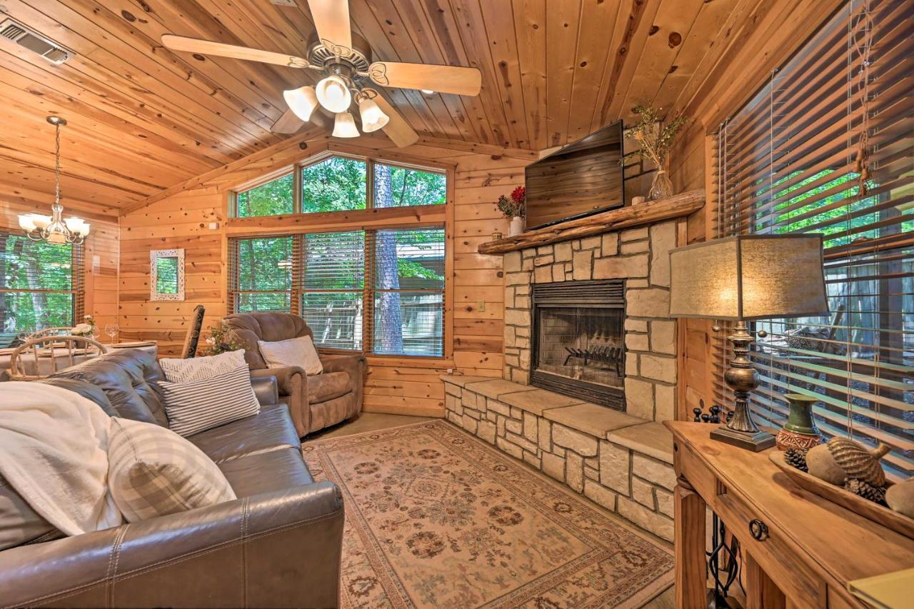 Broken Bow Azalea House - Forest Gem With Hot Tub! Bagian luar foto